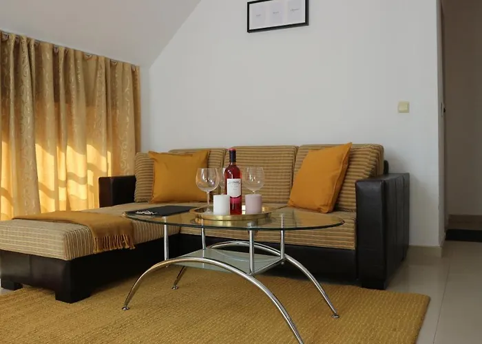 Viktoria Apartman Carevo