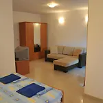 Apartment Viktoria *